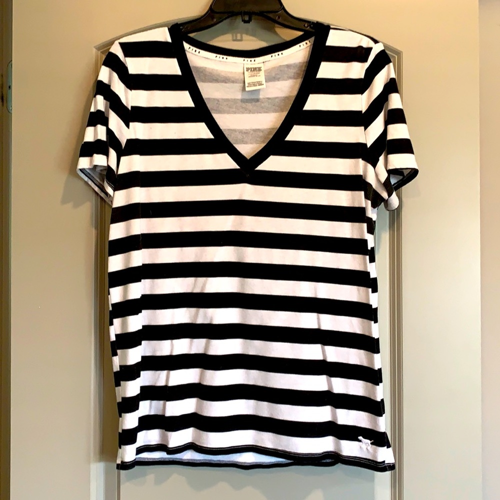 Vneck tee